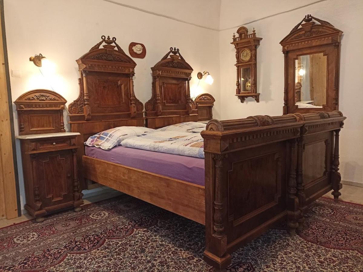 Zemianska Kuria Vachtar Ξενοδοχείο Kralova Lehota Εξωτερικό φωτογραφία